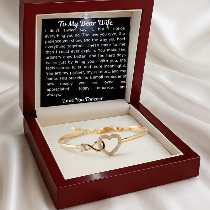 wife-bracelet-gold-wood